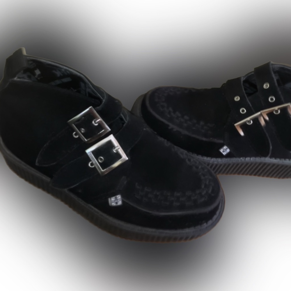 T.U.K. Black suede buckle platform shoes size 6
